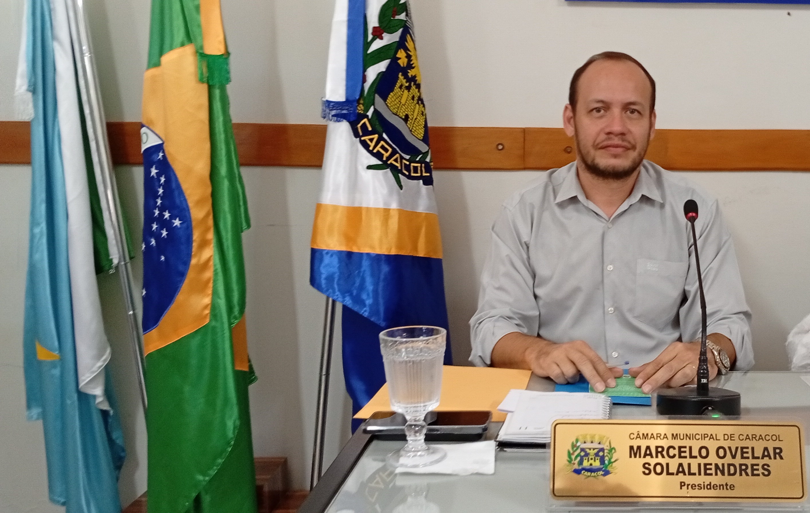 Presidente Marcelo emocionado celebra a união da Câmara de Caracol